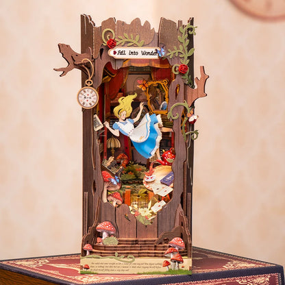 Book Nook - Alice nel paese delle meraviglie